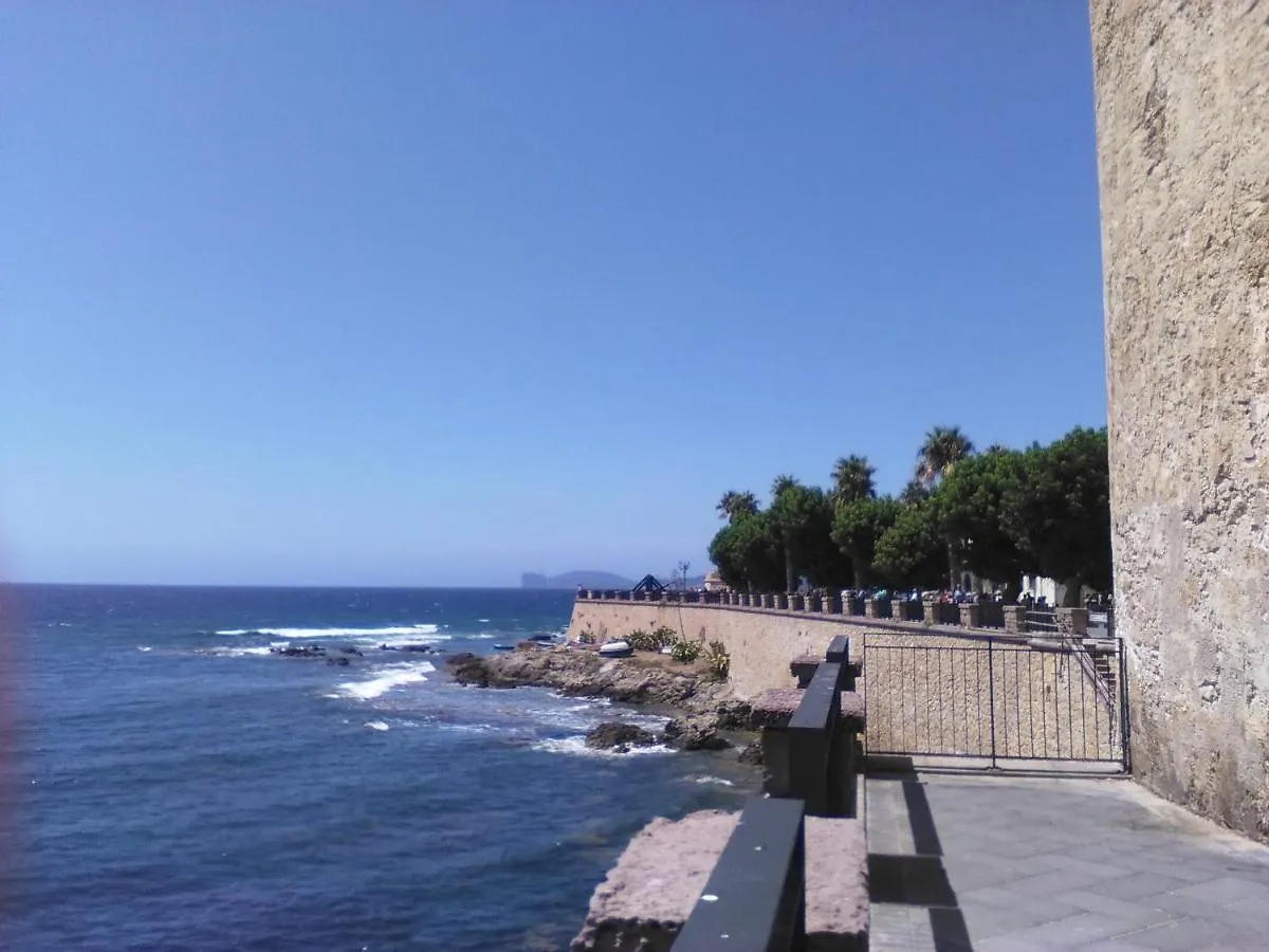 Piazza Ginnasio Affittacamere Alghero Italië
